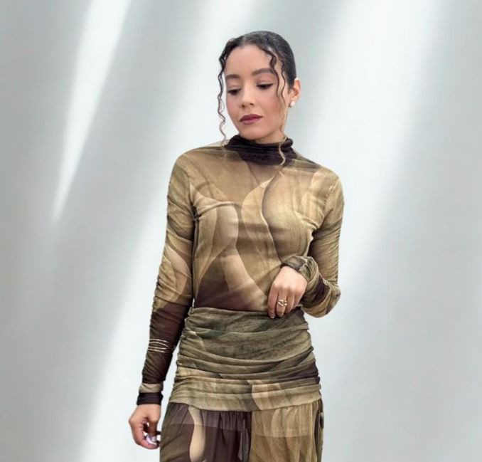 Blusa Tule Olive
